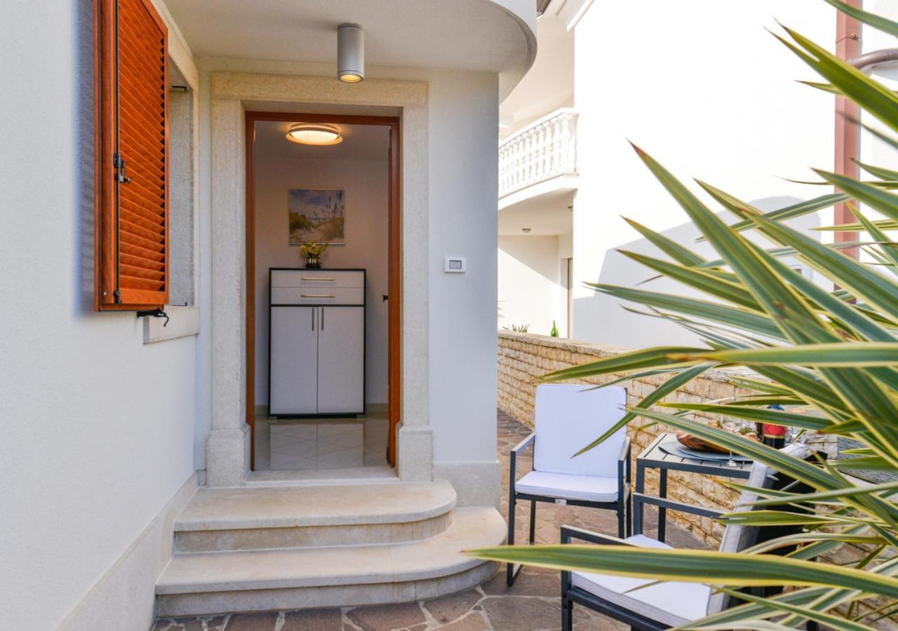 Apartments Leona Umag Exterior foto