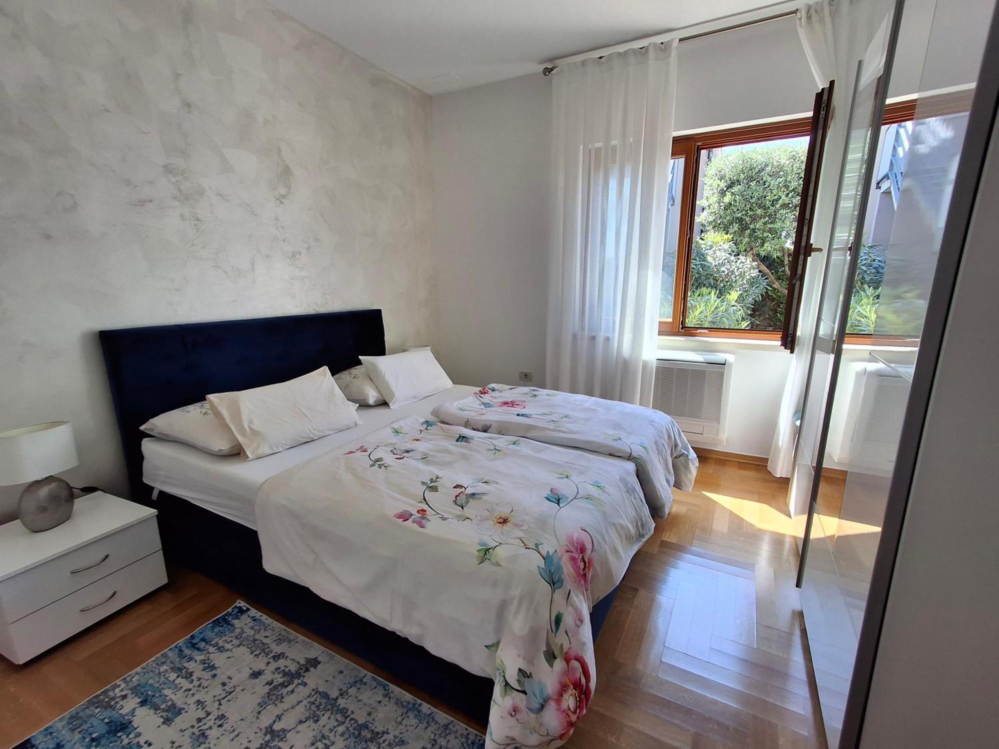 Apartments Leona Umag Exterior foto